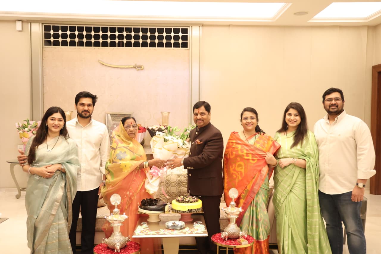 Birthday wishes showered on Dr Sanjay D Patil